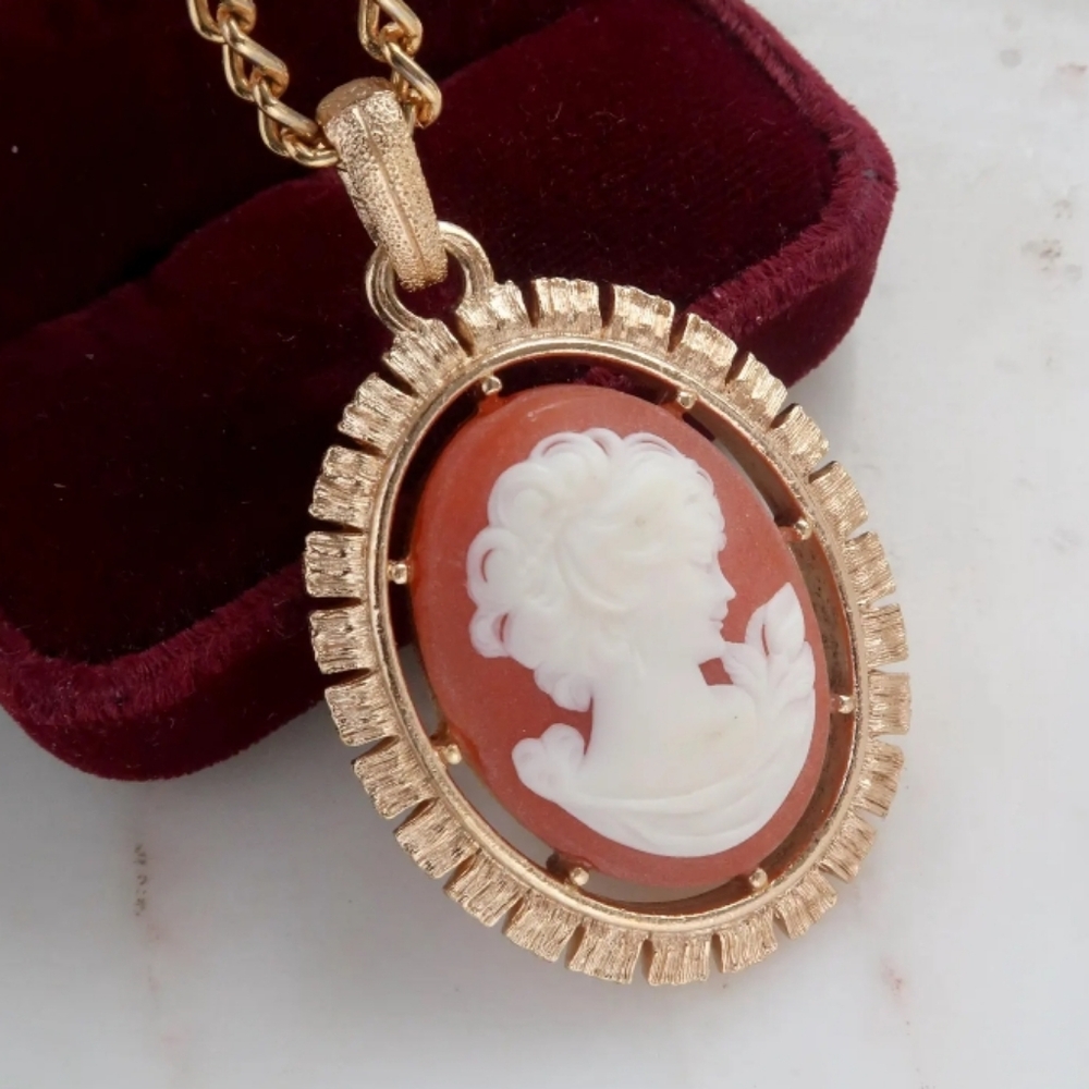 Vintage Avon Reversible Cameo Necklace With Original Chain Clearly Marked.